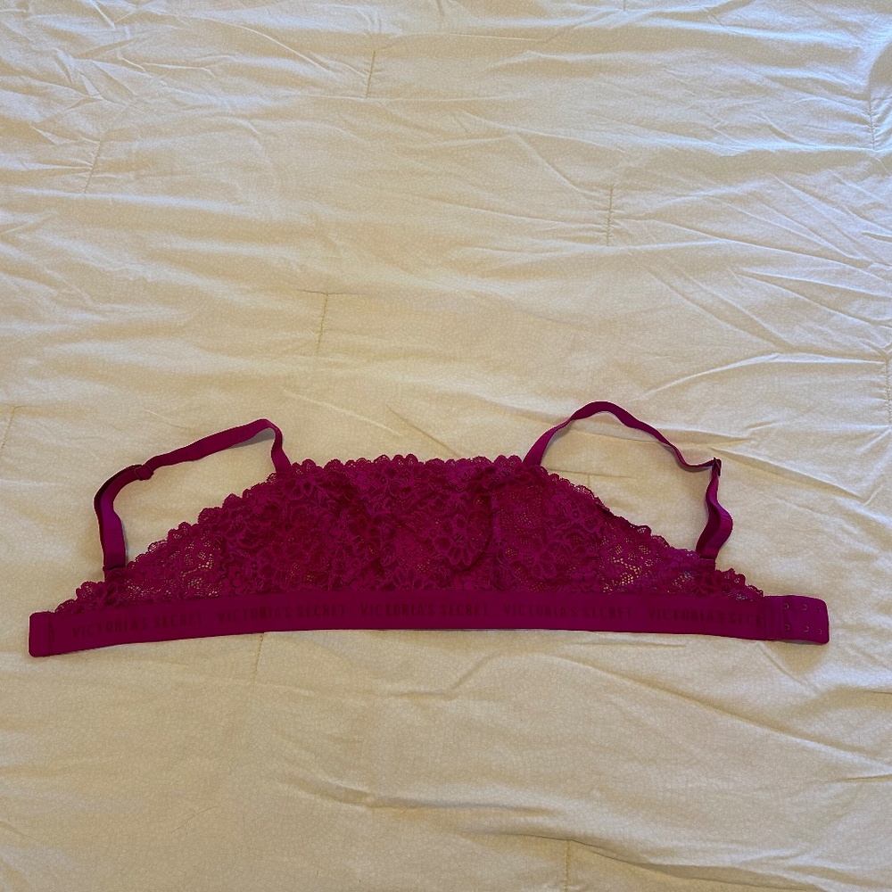Victoria’s Secret lace bralette